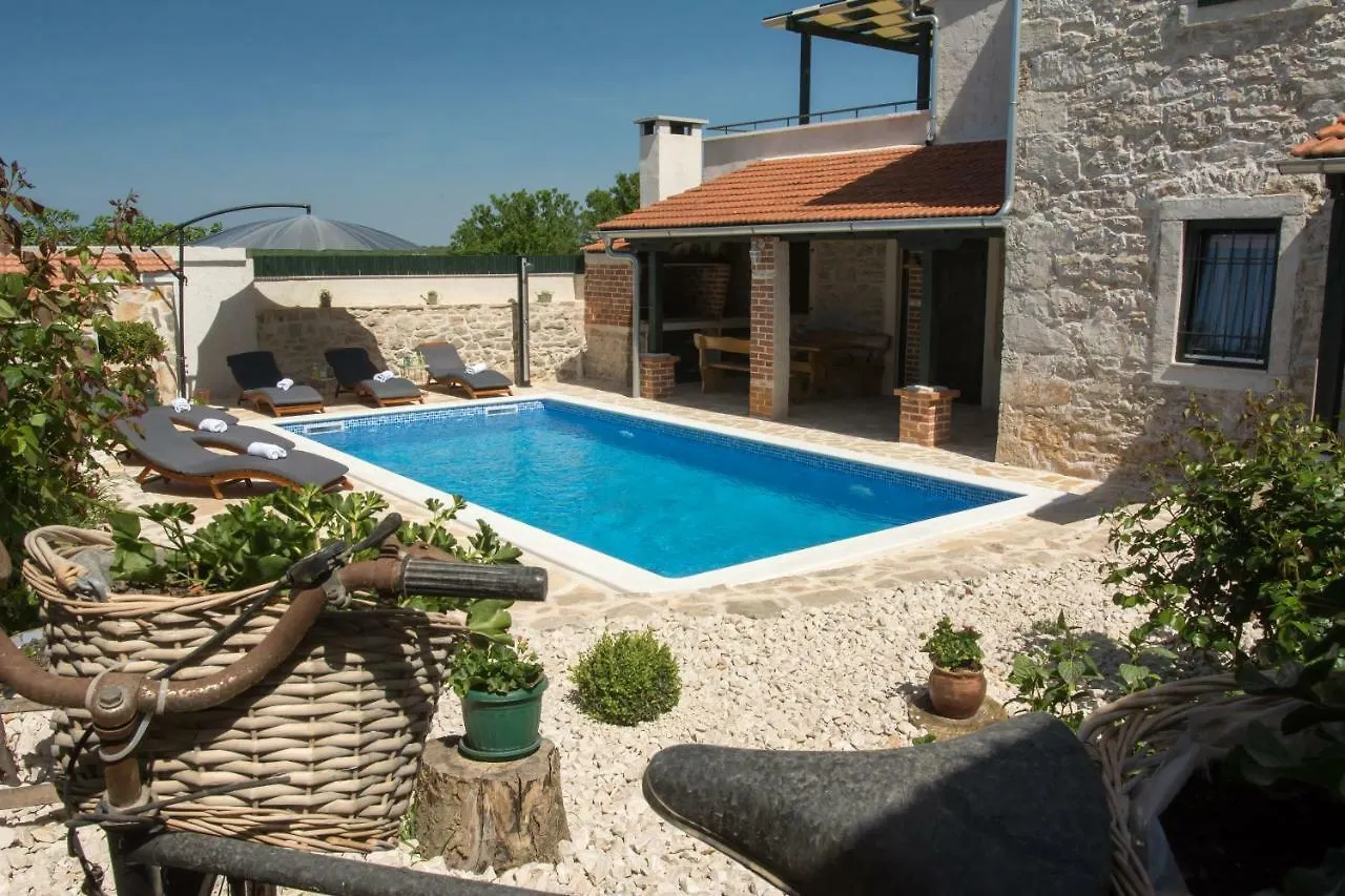 Villa Mia Sukosan